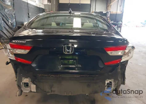 2018 Honda Accord Lx z USA, uszkodzony, nr VIN 1HGCV1F14JA196297